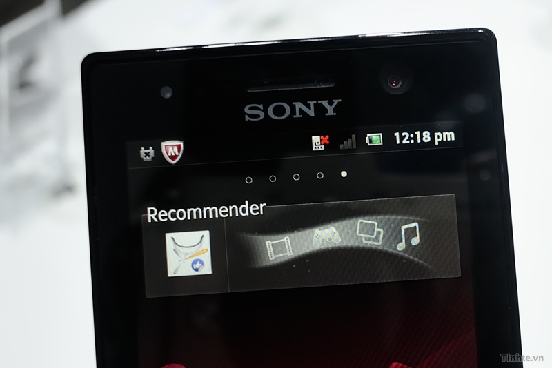 [MWC2012] Trên tay Sony Xperia U và Xperia P