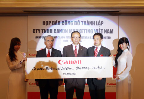 Canon Marketin Việt Nam sẽ đi vào hoạt động trong tháng 8/2012. Ảnh: Huy Đức.