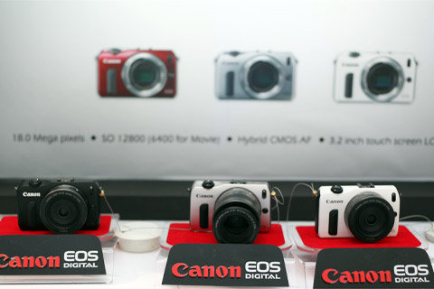 Canon-EOS-M-11-jpg-1346295980_480x0.jpg