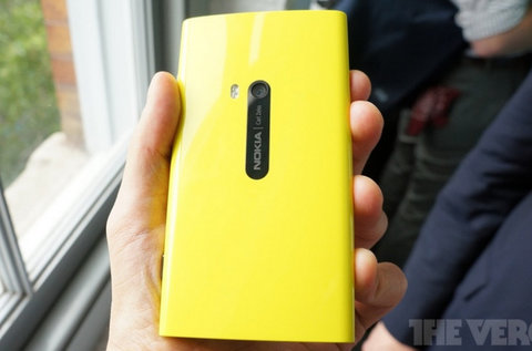 Nokia-Lumia-920-6-jpg-1346863081_480x0.j