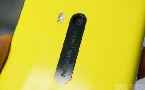 Nokia-Lumia-920-18-jpg-1346863081_480x0.