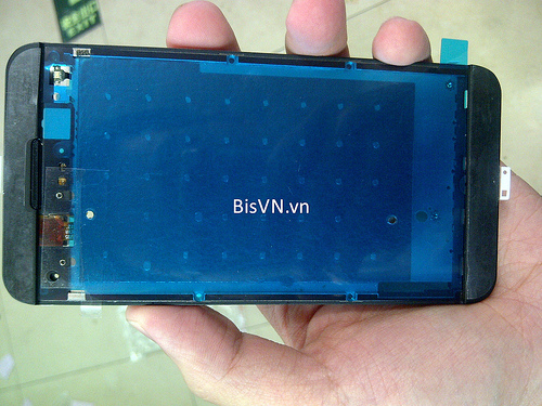 BlackBerry 10, trên tay hình ảnh bên trong, BlackBerry 10 London, BlackBerry London, London, BisVN.vn đăng tải blackberry 10, phím QWERTY, màn hình cảm ứng, bb 10, rò rỉ hình ảnh bên trong
