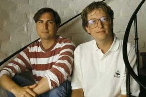 Gates và Jobs lần đầu gặp nhau vào cuối thập niên 70 của thế kỷ trước.