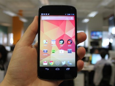   LG Nexus 4