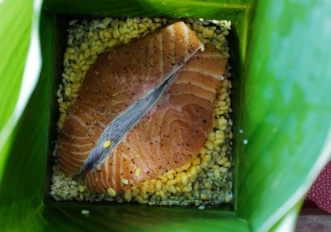 bánh chưng, tết Canh Tý, Tết 2020, bánh chưng cá hồi, bánh chưng lạ bánh chưng, tết Canh Tý, Tết 2020, bánh chưng cá hồi, bánh chưng lạ