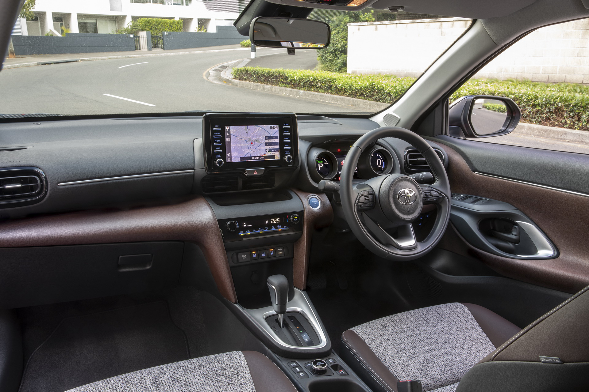 Toyota Yaris Cross 2021 chốt giá bán siêu rẻ, khiến Ford EcoSport và Honda HR-V muốn ‘nghẹt thở’ ảnh 2