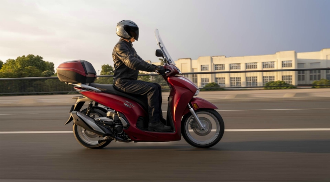 Cận cảnh Honda SH 350i 2021 vừa ra l&ograve;: &lsquo;Vua tay ga&rsquo; gi&uacute;p Honda tiếp tục thống trị thị trường ảnh 6