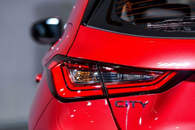Cận cảnh siêu phẩm Honda City hatchback vừa trình làng, đủ sức ‘đè bẹp’ Toyota Yaris và Mazda2 ảnh 5