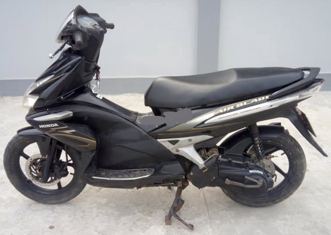 Honda Air Blade b&aacute;n với gi&aacute; sốc chỉ chưa tới 8 triệu đồng, khiến kh&aacute;ch Việt 'sốt s&igrave;nh sịch' ảnh 4