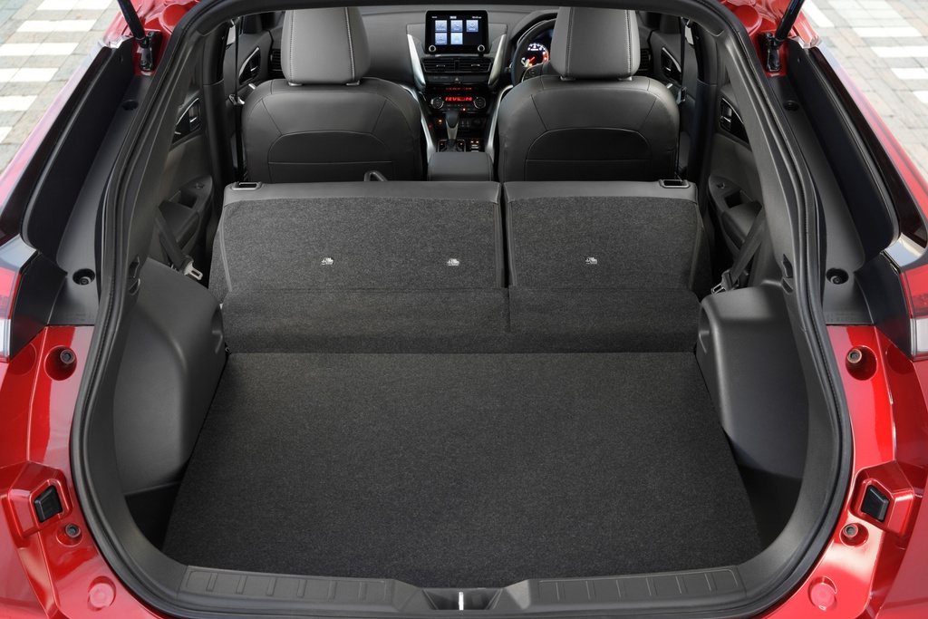 Honda CR-V và Mazda CX-5 ‘tá hỏa’ vì ‘con cưng’ của Mitsubishi chuẩn bị được bán ra trong tháng 12 ảnh 12