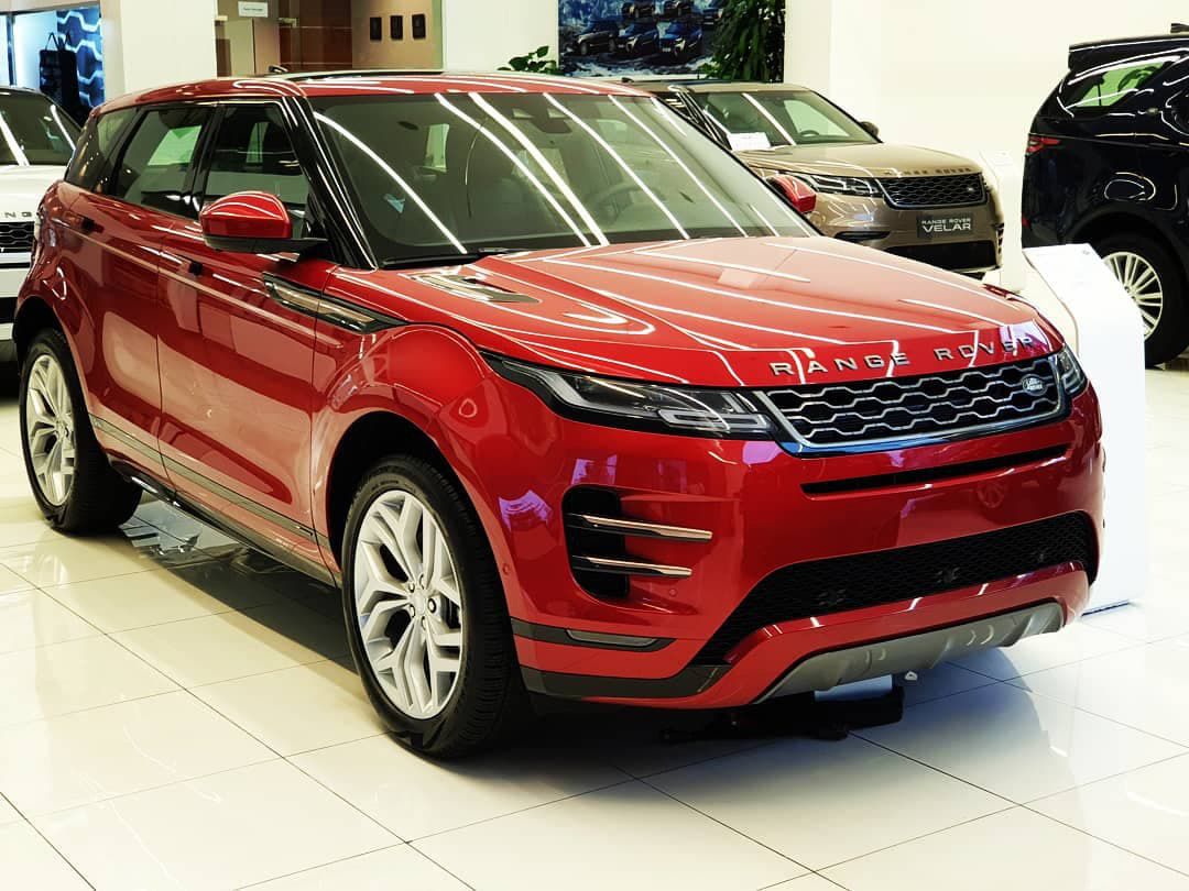 Range Rover giảm giá sập sàn tới gần 1 tỷ đồng khiến các đối thủ choáng váng ảnh 2