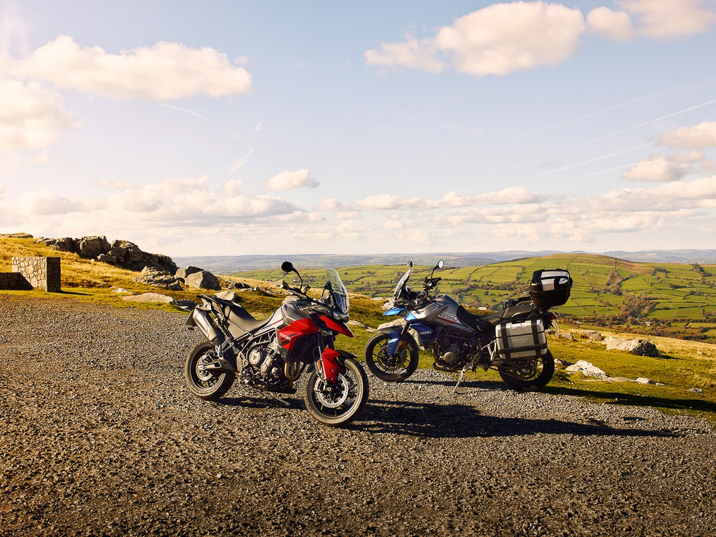 Triumph Tiger 850 Sport tr&igrave;nh l&agrave;ng với động cơ mạnh mẽ, &lsquo;tuy&ecirc;n chiến&rsquo; c&ugrave;ng BMW F900XR ảnh 8