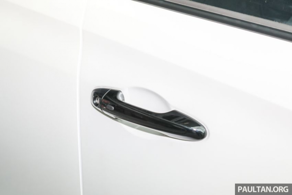 Chi tiết Toyota Vios GR-S: Ngoại hình đẹp ‘không góc chết’, sức mạnh khiến Hyundai Accent ‘run rẩy’ ảnh 8