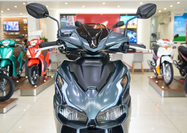 Tin xe hot 11/12: Chi tiết Honda Air Blade mới vừa về đại l&yacute;, kh&aacute;ch Việt m&ecirc; mẩn v&igrave; vẻ đẹp ho&agrave;n mỹ ảnh 1