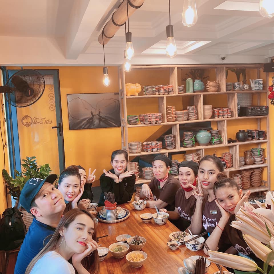 Giữa l&uacute;c lao đao v&igrave; tin dữ, Trường Giang hạ m&igrave;nh l&agrave;m việc &iacute;t ai ngờ, khiến Nh&atilde; Phương nghẹn ng&agrave;o ảnh 5