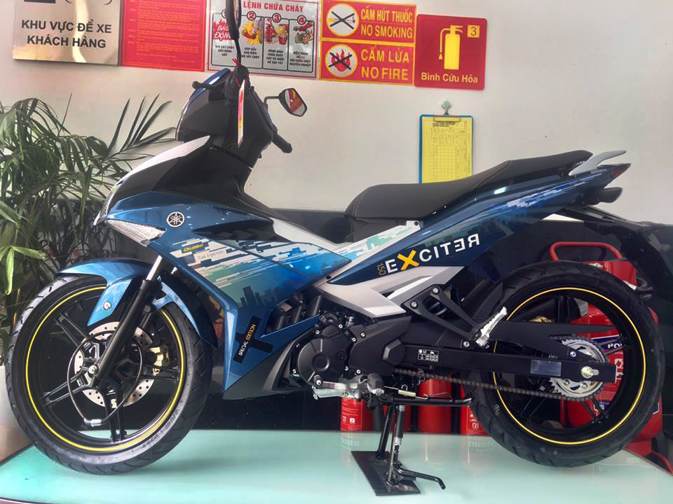 Yamaha Exciter tiếp tục giảm giá sốc, khiến cho Honda Winner X ‘nghẹt thở’ ảnh 1