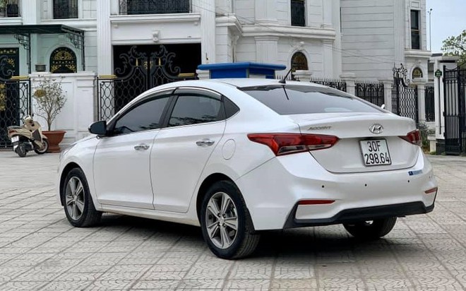 Bản mới vừa ra mắt, Hyundai Accent đời cũ xuống giá rẻ khó tin, có chiếc chỉ còn chưa tới 400 triệu ảnh 2
