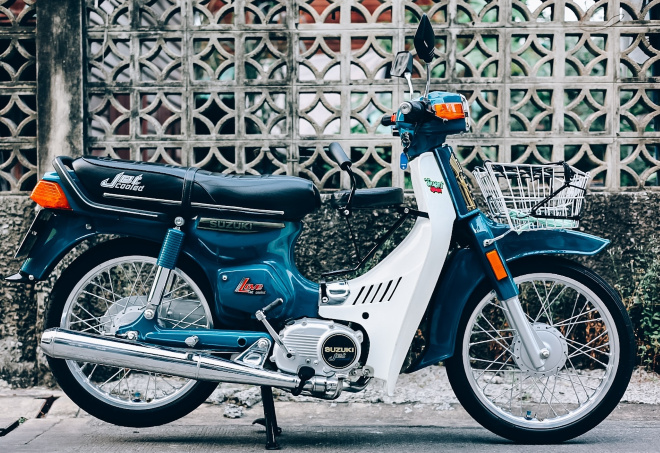 Mẫu xe máy huyền thoại của Suzuki mệnh danh là ‘nỗi lo của Honda DD’ được hồi sinh ảnh 12