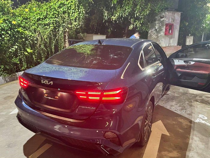 Kia K3 2022 đổ bộ đại l&yacute;, chuẩn bị tới tay kh&aacute;ch Việt khiến Toyota Corolla Altis v&agrave; Mazda3 lo &acirc;u ảnh 1