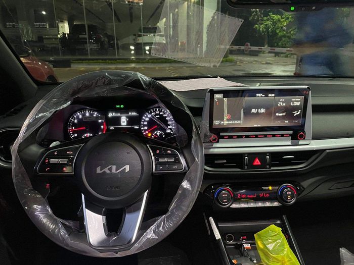 Kia K3 2022 đổ bộ đại l&yacute;, chuẩn bị tới tay kh&aacute;ch Việt khiến Toyota Corolla Altis v&agrave; Mazda3 lo &acirc;u ảnh 2