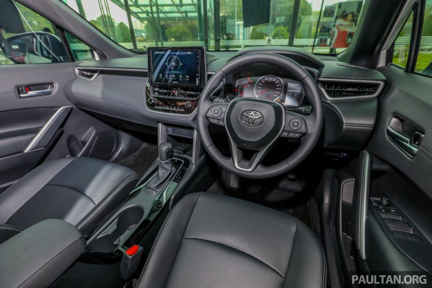 Kia Seltos &lsquo;d&egrave; chừng&rsquo; v&igrave; Toyota Corolla Cross mới nhận h&agrave;ng loạt n&acirc;ng cấp, gi&aacute; dự kiến rẻ hơn ảnh 3