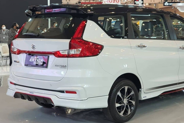 Suzuki Ertiga ra mắt phiên bản mới giá 410 triệu đồng, thiết kế khiến Mitsubishi Xpander choáng váng ảnh 4