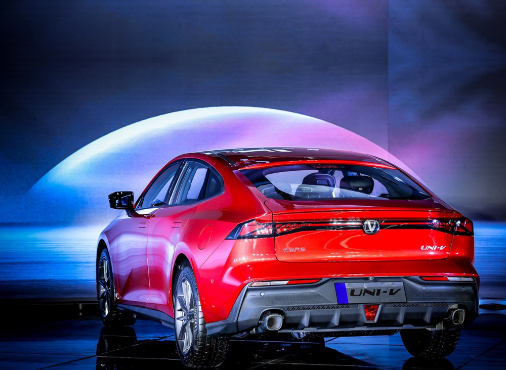 Tuyệt tác sedan mới trình làng: Thiết kế làm lu mờ Kia K3, trang bị đe nẹt Hyundai Elantra ảnh 5