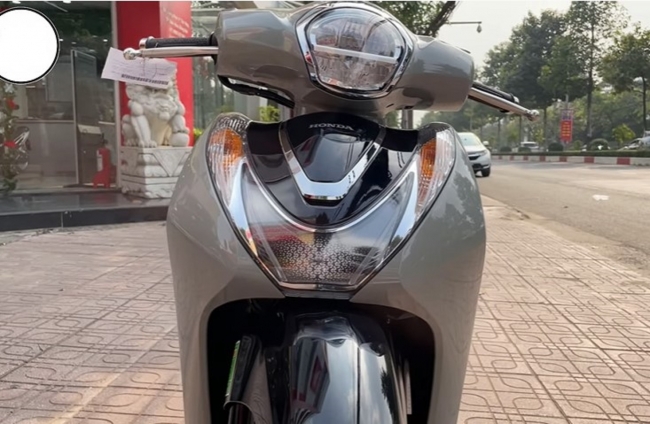 Tin xe hot 18/12: Toyota Vios c&oacute; th&ecirc;m m&agrave;u mới với gi&aacute; 406 triệu đồng, l&agrave;m lu mờ Hyundai Accent ảnh 2