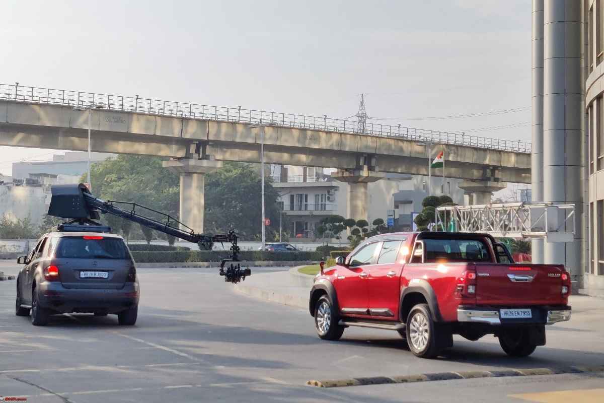 ‘Quái vật’ bán tải của Toyota lộ diện, chuẩn bị sẵn sàng ‘ăn tươi nuốt sống’ Ford Ranger ảnh 3