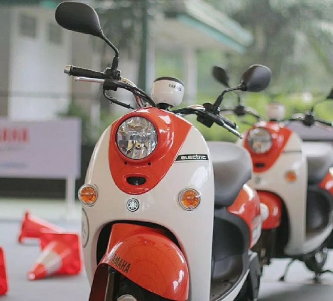 Tin xe trưa 27/12: Mẫu xe ga Yamaha g&acirc;y sốt với thiết kế đẹp m&ecirc; mẩn, gi&aacute; ngang Honda SH Mode ảnh 1