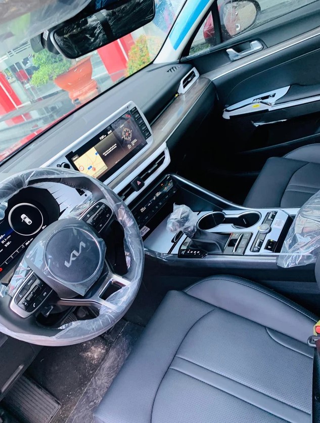 Đối thủ cân sức cân tài Toyota Camry cập bến đại lý Việt với giá bán rẻ hơn 181 triệu đồng ảnh 7