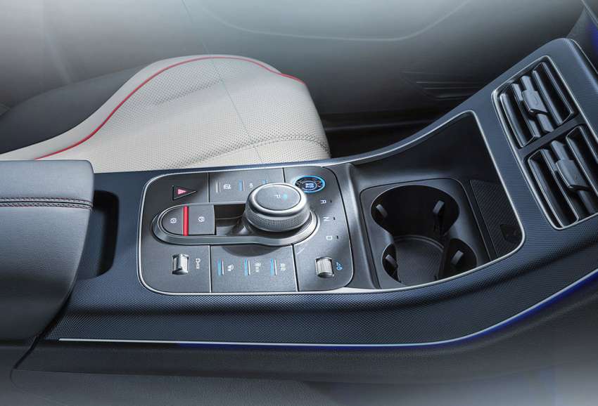 Đối thủ mới của Kia K3 v&agrave; Hyundai Elantra sở hữu trang bị cực khủng, gi&aacute; rẻ hơn Toyota Vios ảnh 5