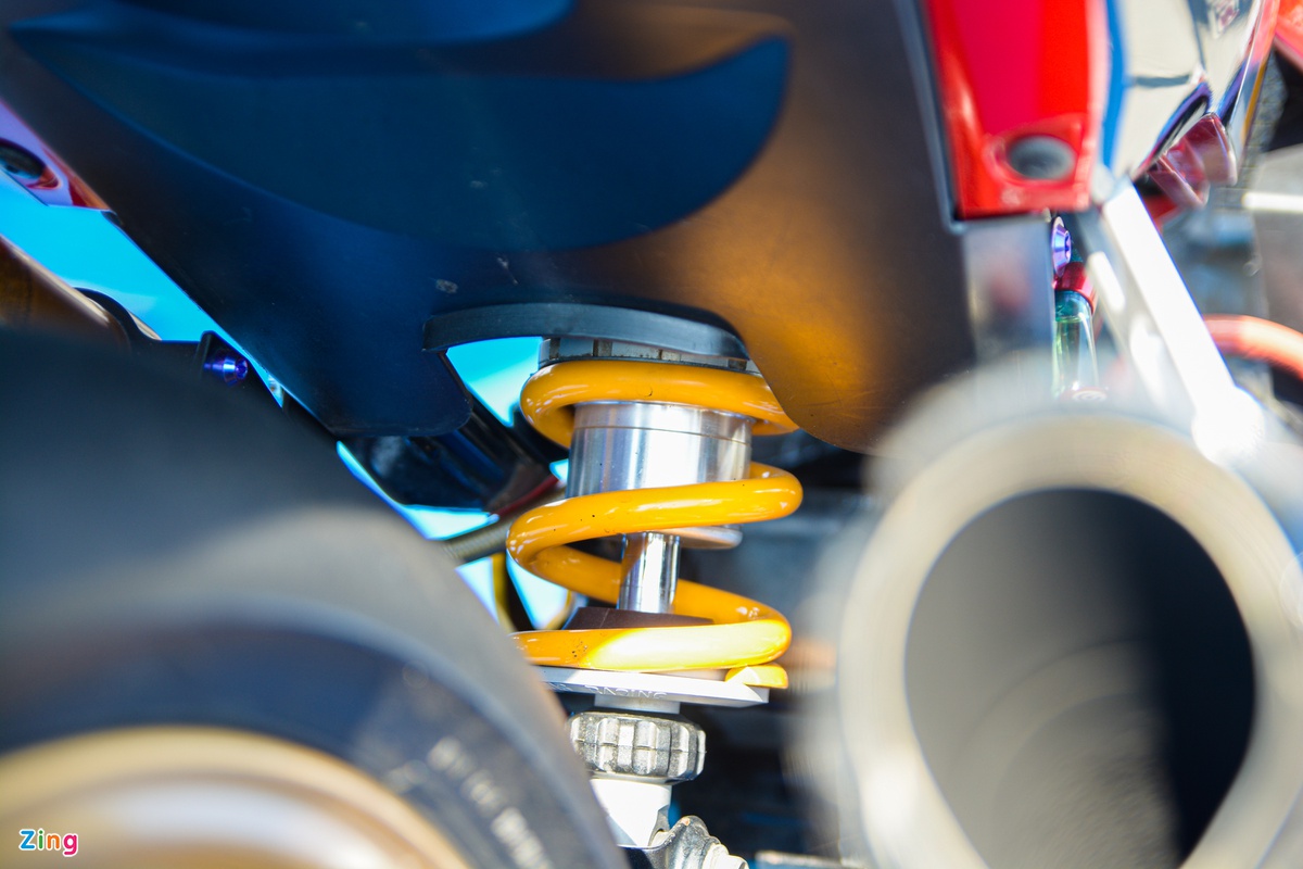 Yamaha Exciter 150 bản độ xe đua tuyệt đỉnh khiến Honda Winner X &lsquo;l&aacute;c mắt&rsquo; ảnh 8