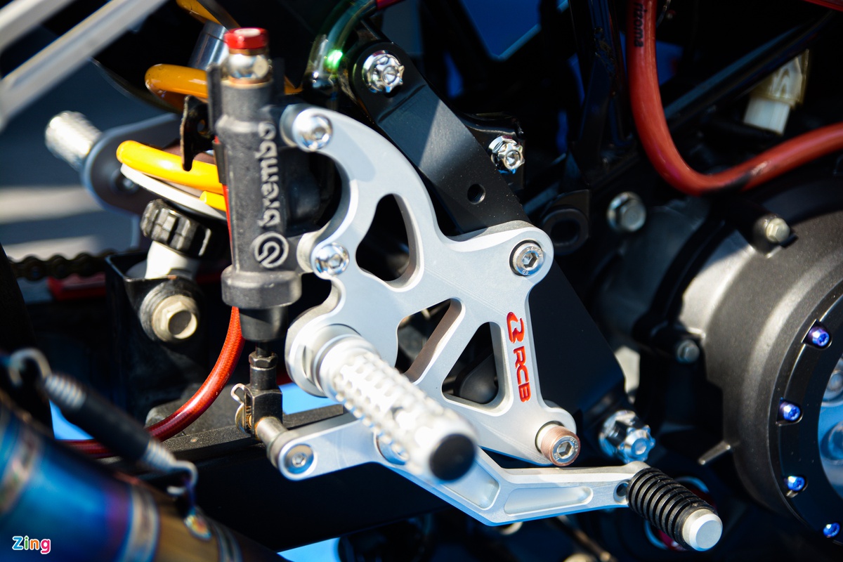 Yamaha Exciter 150 bản độ xe đua tuyệt đỉnh khiến Honda Winner X &lsquo;l&aacute;c mắt&rsquo; ảnh 9