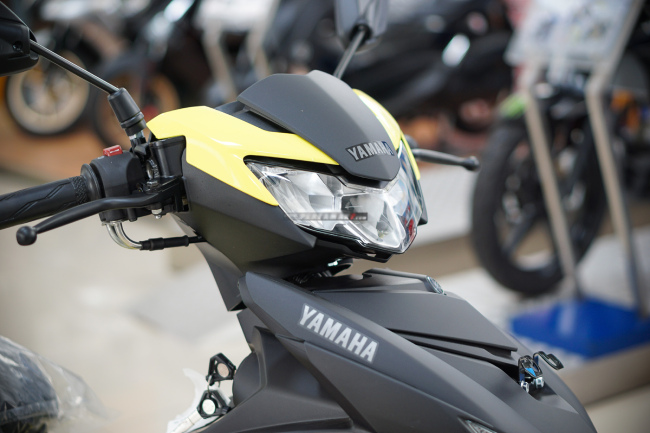 Cận cảnh ‘anh em sinh đôi’ của Yamaha Exciter: Giá 37,75 triệu đồng, khiến Honda Winner X sợ vỡ mật ảnh 2