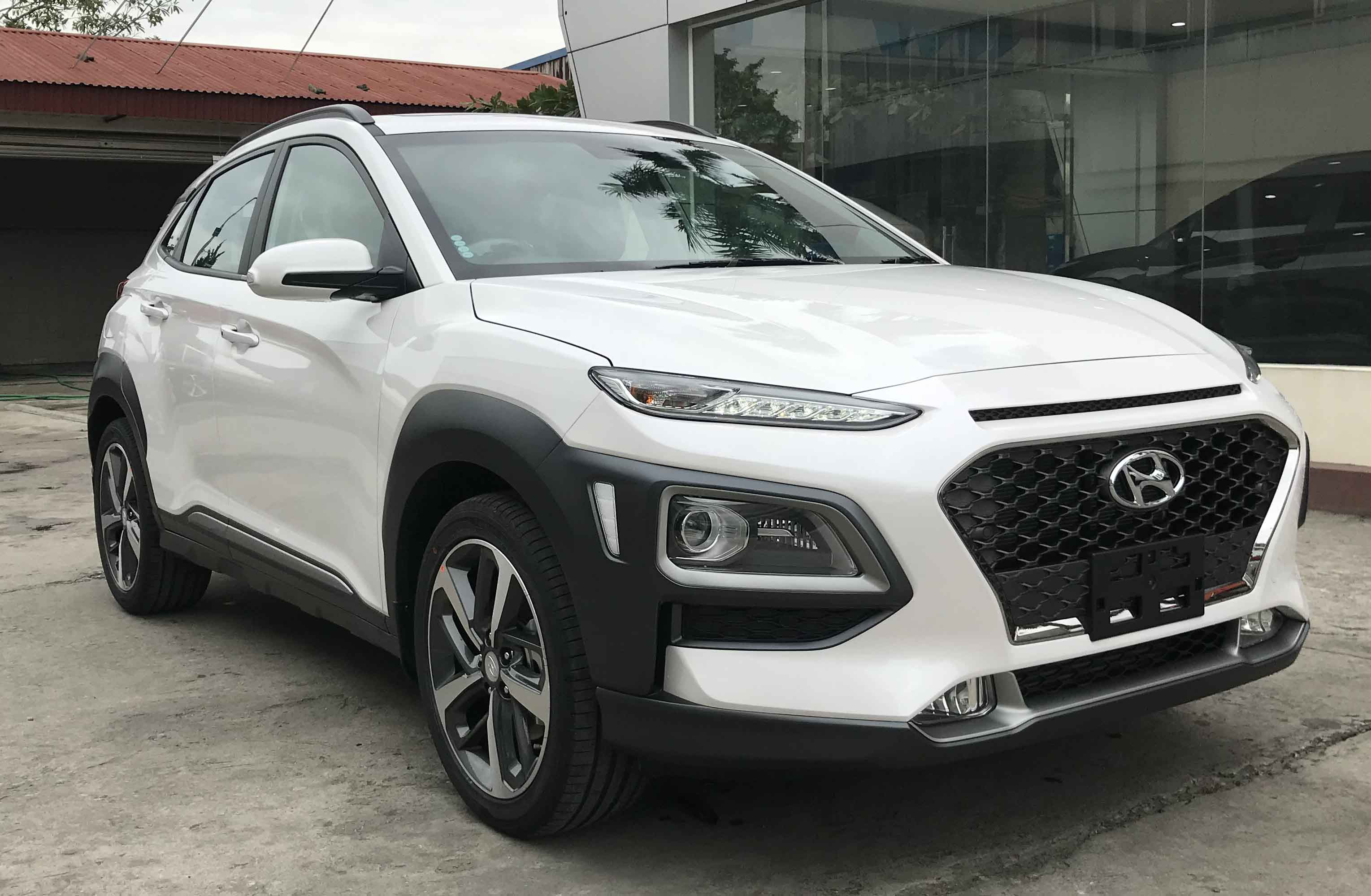 Hyundai Kona đột ngột giảm giá cực sốc, khiến KIA Seltos và Toyota Corolla Cross ‘ngã ngửa’ ảnh 1