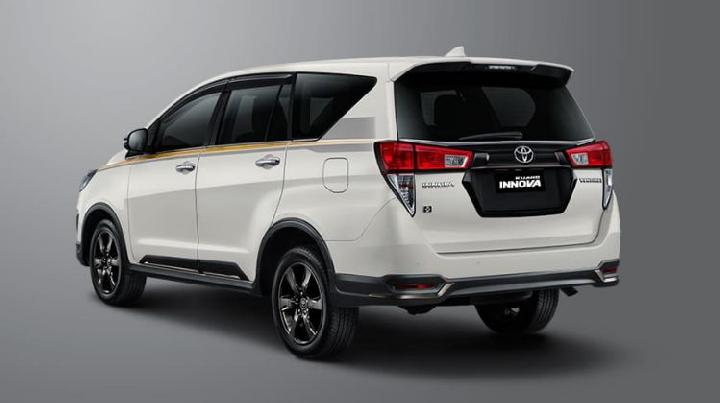 Toyota Innova tung phiên bản đặc biệt giá 643 triệu khiến Mitsubishi Xpander ‘toát mồ hôi hột’ ảnh 2