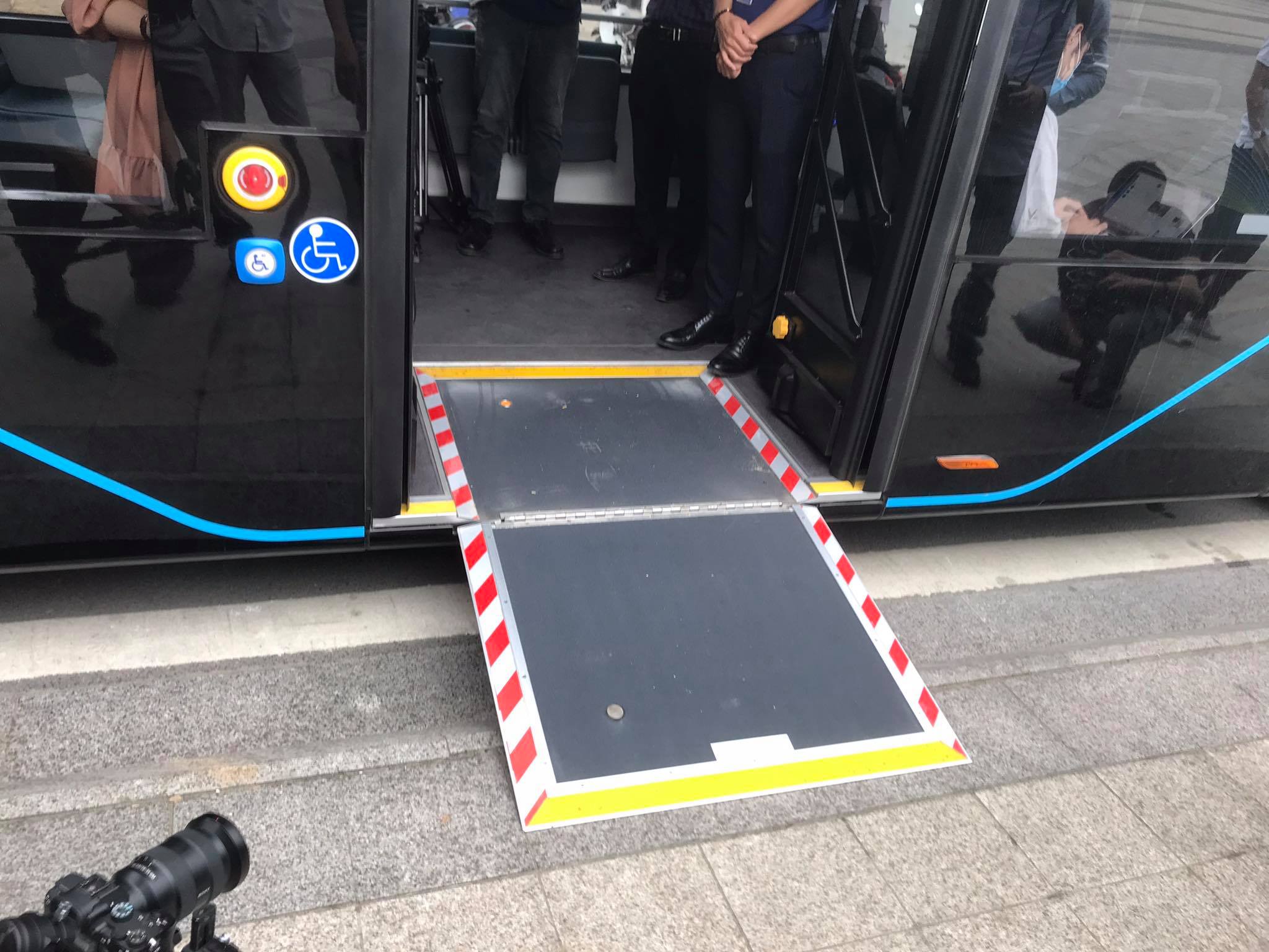 Xe buýt điện VinBus chính thức được vận hành, bước ngoặt cho giao thông công cộng ảnh 6
