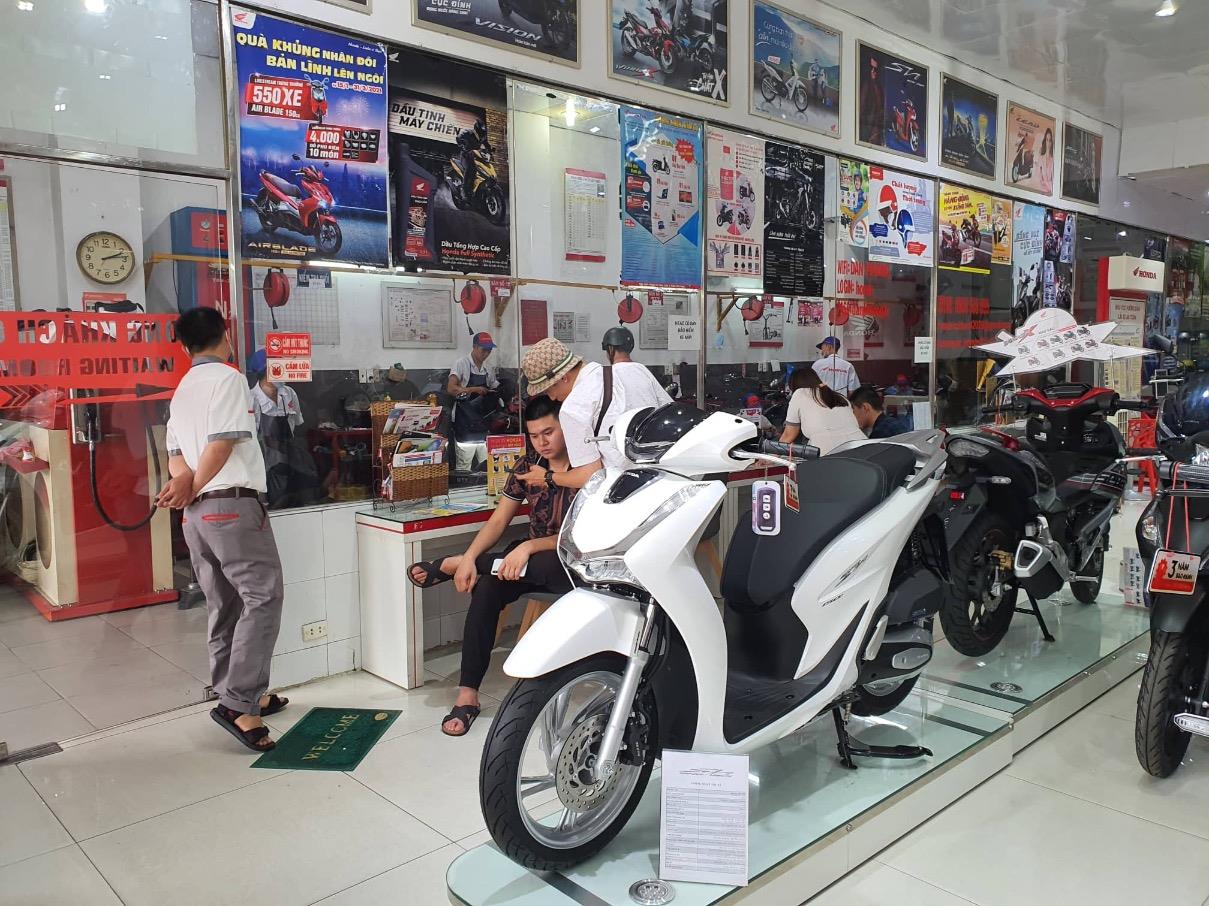 Đại lý đua nhau giảm giá Honda SH, cơ hội vàng để khách Việt tậu xe ảnh 2