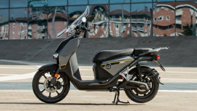 Honda SH bị đe dọa bởi mẫu xe mới có thiết kế đẹp ‘không góc chết’ ảnh 2