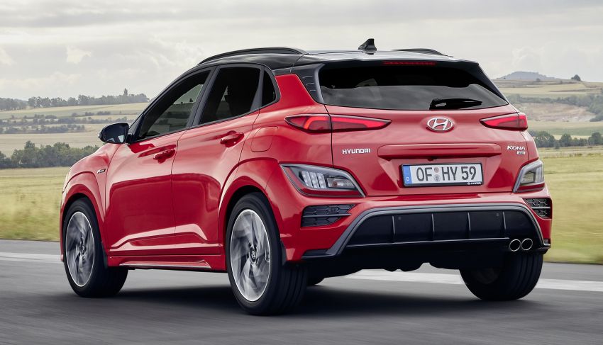 Hyundai Kona tung 2 phi&ecirc;n bản mới cực đỉnh, KIA Seltos v&agrave; Toyota Corolla Cross cũng kh&oacute; c&oacute; cửa so b&igrave; ảnh 5