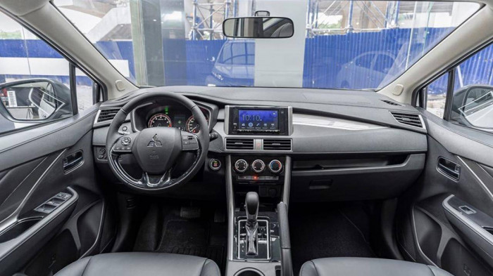 Mitsubishi Xpander thể hiện sức mạnh tuyệt đối, hạ gục Suzuki XL7 v&agrave; Toyota Innova ảnh 3