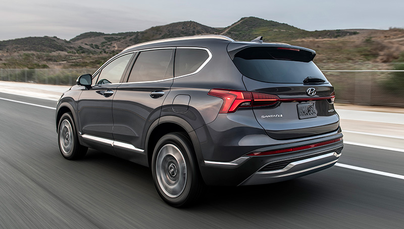 Hyundai Santa Fe 2022 ch&iacute;nh thức tr&igrave;nh l&agrave;ng với gi&aacute; 843 triệu, &lsquo;hủy diệt&rsquo; ho&agrave;n to&agrave;n Toyota Fortuner ảnh 5
