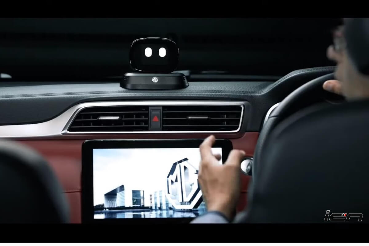 &lsquo;Cơn &aacute;c mộng&rsquo; gi&aacute; 337 triệu của KIA Seltos lộ nội thất khủng, khiến Toyota Corolla Cross 'đau đầu' ảnh 2