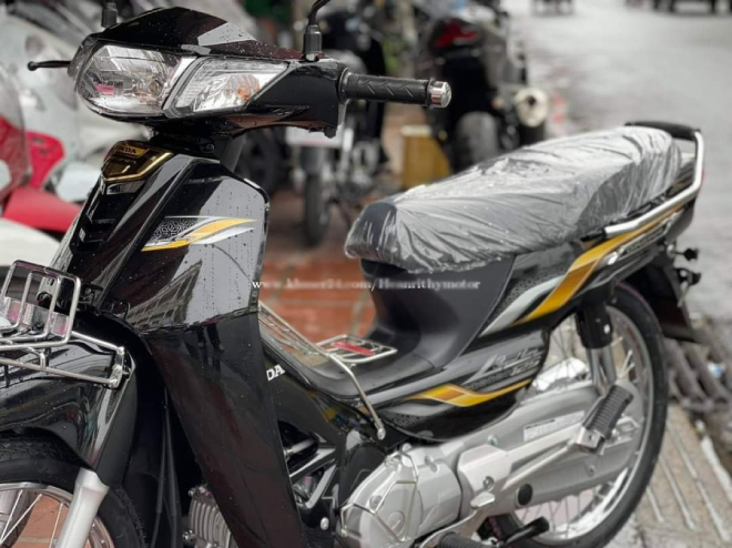 Mẫu xe số mới của Honda vừa tr&igrave;nh l&agrave;ng đ&atilde; g&acirc;y b&atilde;o, Honda Wave Alpha cũng phải c&uacute;i đầu k&iacute;nh phục ảnh 9