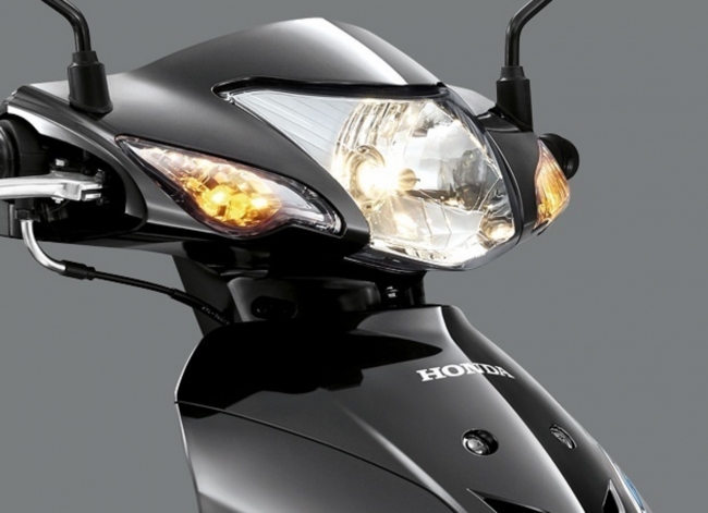 Tin xe hot 16/8: &lsquo;Cơn &aacute;c mộng&rsquo; gi&aacute; 33 triệu đồng của Honda Vision ra mắt, thiết kế đẹp kh&ocirc;ng chỗ ch&ecirc; ảnh 3