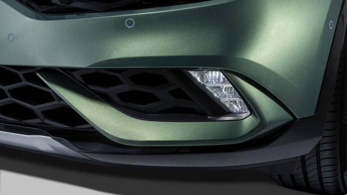 &lsquo;Anh em&rsquo; của KIA Seltos thiết kế đẹp ngất ng&acirc;y, trang bị cực xịn khiến Toyota Corolla Cross &lsquo;run sợ&rsquo; ảnh 11