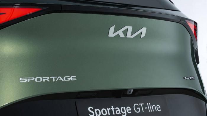 &lsquo;Anh em&rsquo; của KIA Seltos thiết kế đẹp ngất ng&acirc;y, trang bị cực xịn khiến Toyota Corolla Cross &lsquo;run sợ&rsquo; ảnh 14