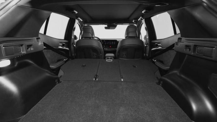 &lsquo;Anh em&rsquo; của KIA Seltos thiết kế đẹp ngất ng&acirc;y, trang bị cực xịn khiến Toyota Corolla Cross &lsquo;run sợ&rsquo; ảnh 20