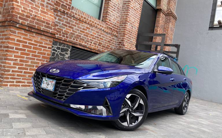 Hyundai Elantra 2022 trình làng, chuẩn bị ‘lật đổ’ KIA Cerato để thống trị phân khúc sedan hạng C ảnh 2